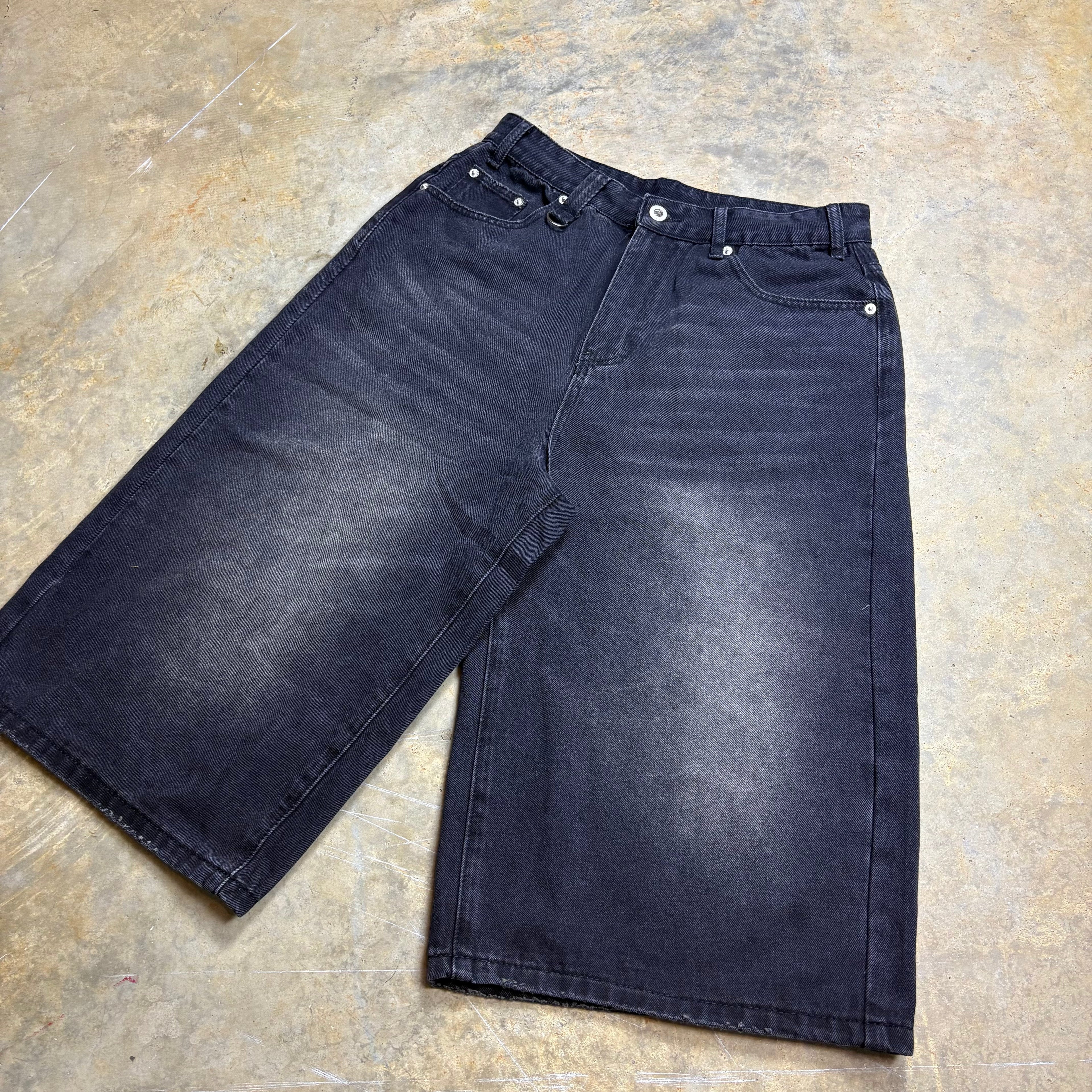 Stone Wash Long Jorts